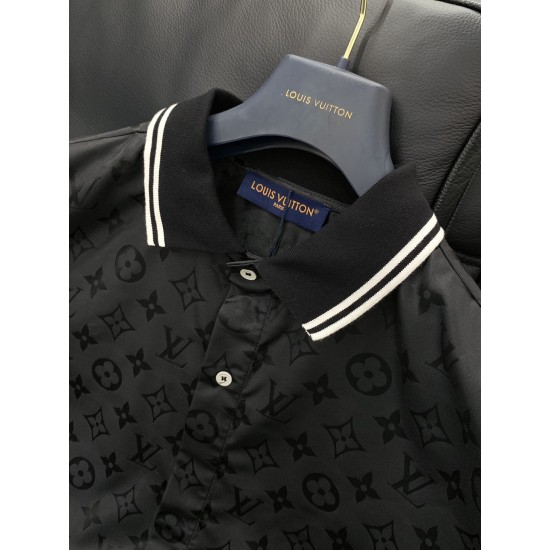 The latest model of P2962025 in summer, available at the counter at the same time, original orders, fashionable and casual suits, and the upper body is very distinctive!Eye-catching and highlighted, imported original fabric, top-grade embroidery craft let