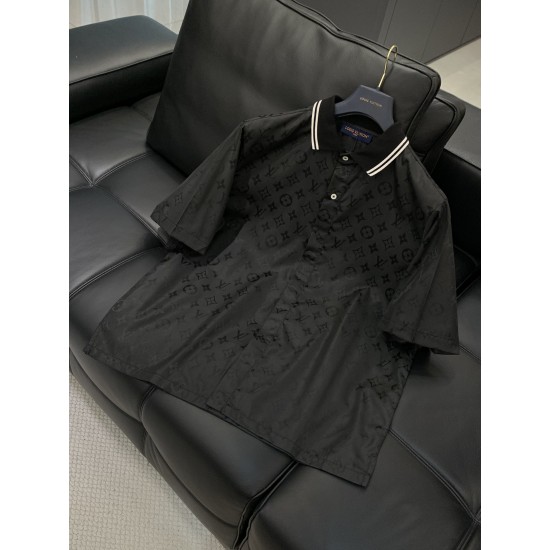 The latest model of P2962025 in summer, available at the counter at the same time, original orders, fashionable and casual suits, and the upper body is very distinctive!Eye-catching and highlighted, imported original fabric, top-grade embroidery craft let
