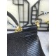 530 Medium size [Dolce Gabbana] Colorful Diamond Lizard Pattern Crossbody Bag Original Single Perfect Bag Shape Imported Top-Level Lizard Pattern Cowhide, Customized Vacuum High Electroplating Hardware All-match Bag Style Hand-Owned Crossbody is suitable 
