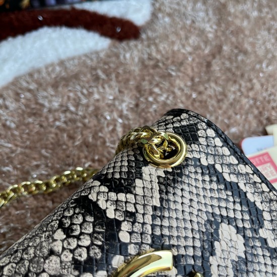 500 [Dolce Gabbana] Model number: 5183 Original order ➰Delicate handmade Imported cowhide with original hardware bag body with pure handmade oil on top of the top of many celebrities' favorites, crossbody, special products for overseas purchasing agents, 