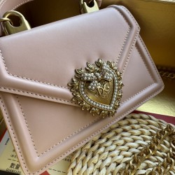 510 [Dolce Gabbana] Chain hand-held crossbody bag model number: 6613 plain paper Original ➰Delicious handmade Imported cowhide with original hardware bag body with pure handmade oil on top of the top of many celebrities' favorites, crossbody, special prod