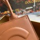 520 【Dolce Gabbana】New.Model number: 5527 Original DG Logo Bag Mini Tote Bag➰Deliciously handmade, imported cowhide bag body with pure handmade oil edges on top, the favorite of many celebrities, overseas purchasing special products, style and aura, as lo 520 【Dolce Gabbana】New.Model number: 5527 Original DG Logo Bag Mini Tote Bag➰Deliciously handmade, imported cowhide bag body with pure handmade oil edges on top, the favorite of many celebrities, overseas purchasing special products, style and aura, as lo