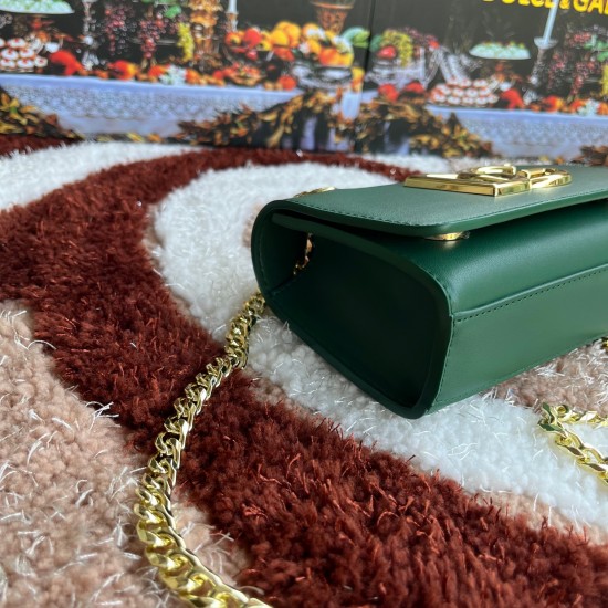 500 [Dolce Gabbana] Model number: 5183 Original order ➰Delicate handmade Imported cowhide with original hardware bag body with pure handmade oil on top of the top of many celebrities' favorites, crossbody, special products for overseas purchasing agents, 