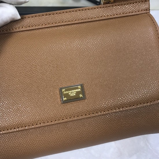 410 Small, high-end product [Dolce Gabbana] crossbody women's bag ➰Delicate handmade, classic style, solid color versatile, favorite of many celebrities, crossbody, mirror, overseas purchasing special products!Imported palm-print cowhide with original har