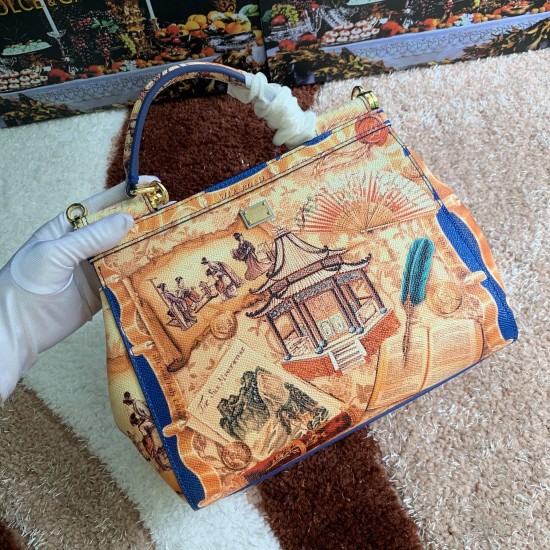 480 [Dolce Gabbana] The same crossbody bag as a celebrity, crossbody, mirror, overseas purchasing special products, fashionable and aura, brand new bag style, any combination can be as long as there is a fashionable heart, you can keep it clearly, when an