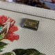 480 [Dolce Gabbana] The same crossbody bag as a celebrity, crossbody, mirror, overseas purchasing special products, fashionable and aura, brand new bag style, any combination can be as long as there is a fashionable heart, you can keep it clearly, when an