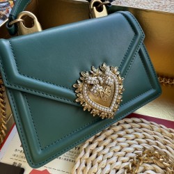 510 [Dolce Gabbana] Chain hand-held crossbody bag model number: 6613 plain paper Original ➰Delicious handmade Imported cowhide with original hardware bag body with pure handmade oil on top of the top of many celebrities' favorites, crossbody, special prod