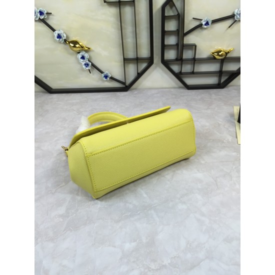 410 Small, high-end product [Dolce Gabbana] crossbody women's bag ➰Delicate handmade, classic style, solid color versatile, favorite of many celebrities, crossbody, mirror, overseas purchasing special products!Imported palm-print cowhide with original har