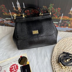 510 [Dolce Gabbana] Model number: 4662 Lizard Diamond Original Single Perfect Bag Shape Imported Top-Level Lizard Pattern Cowhide, Customized Vacuum High Electroplating Hardware, Versatile Bag Style, Hand-in Crossbody is suitable for any occasion, Gorgeou