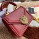 530 [Dolce Gabbana] Chain hand-held crossbody bag model number: 6613 original list ➰Delicious handmade Imported cowhide leather with original hardware bag body with pure handmade oil on top of the top of many celebrities' favorites. Crossbody can be purch