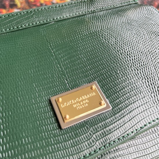 510 [Dolce Gabbana] Model number: 4662 Lizard Diamond Original Single Perfect Bag Shape Imported Top-Level Lizard Pattern Cowhide, Customized Vacuum High Electroplating Hardware, Versatile Bag Style, Hand-in Crossbody is suitable for any occasion, Gorgeou