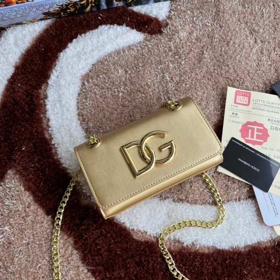 500 [Dolce Gabbana] Model number: 5183 Original order ➰Delicate handmade Imported cowhide with original hardware bag body with pure handmade oil on top of the top of many celebrities' favorites, crossbody, special products for overseas purchasing agents, 