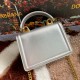 530 [Dolce Gabbana] Chain hand-held crossbody bag model number: 6613 original list ➰Delicious handmade Imported cowhide leather with original hardware bag body with pure handmade oil on top of the top of many celebrities' favorites. Crossbody can be purch