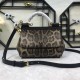 P450 original list [Dolce Gabbana] classic leopard print Another platinum bag in the fashion industry ➰Delicate handmade, favorite of many celebrities, crossbody, mirror, overseas purchasing special products!Imported palm-print cowhide with original hardw