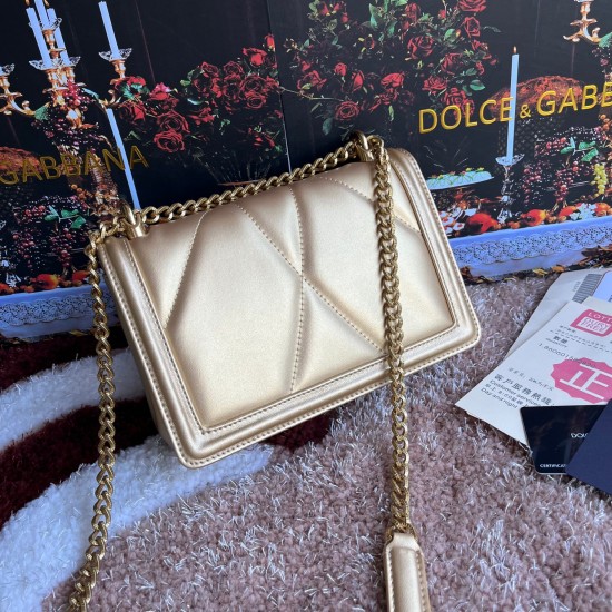 580 small [Dolce Gabbana] model number 4152 original list ➰Delicious handmade imported cowhide with original hardware bag body pure handmade oil on top of the bag, many celebrities' favorites, crossbody, overseas purchasing special products, fashionable a