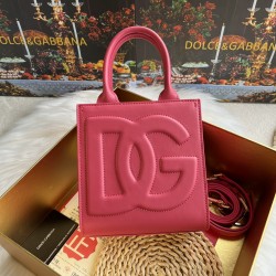 520 【Dolce Gabbana】New.Model number: 5527 Original DG Logo Bag Mini Tote Bag➰Deliciously handmade, imported cowhide bag body with pure handmade oil edges on top, the favorite of many celebrities, overseas purchasing special products, style and aura, as lo