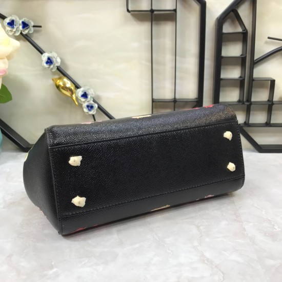 480 [Dolce Gabbana] Crossbody, mirror, special products for overseas purchasing, new bag style and aura, any combination can be as long as there is a fashionable heart, you can keep it clearly, when and where DG will always show you infinite surprises Lux