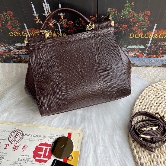 510 [Dolce Gabbana] Model number: 4662 Lizard Diamond Original Single Perfect Bag Shape Imported Top-Level Lizard Pattern Cowhide, Customized Vacuum High Electroplating Hardware, Versatile Bag Style, Hand-in Crossbody is suitable for any occasion, Gorgeou