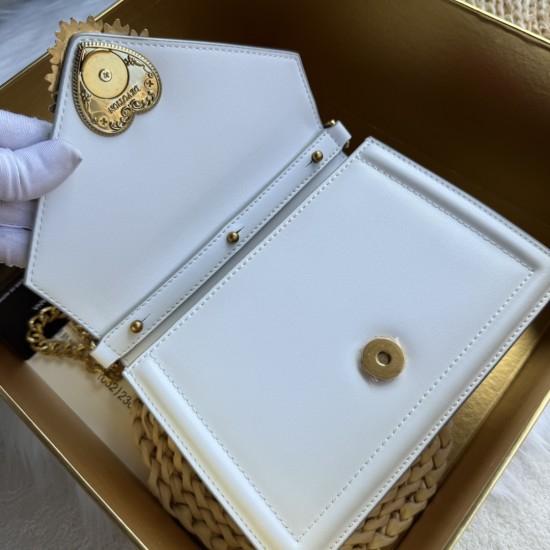 510 [Dolce Gabbana] Chain hand-held crossbody bag model number: 6613 plain paper Original ➰Delicious handmade Imported cowhide with original hardware bag body with pure handmade oil on top of the top of many celebrities' favorites, crossbody, special prod