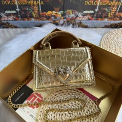530 [Dolce Gabbana] Chain hand-held crossbody bag model number: 6613 crocodile pattern Top original list ➰Delicious handmade Imported cowhide with original hardware bag body top handmade oil edges The favorite of many celebrities, crossbody can be crossbo