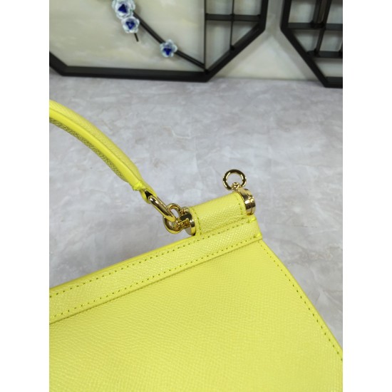 410 Small, high-end product [Dolce Gabbana] crossbody women's bag ➰Delicate handmade, classic style, solid color versatile, favorite of many celebrities, crossbody, mirror, overseas purchasing special products!Imported palm-print cowhide with original har
