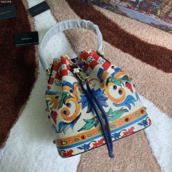 510 [Dolce Gabbana] Classic bucket bag, crossbody, special products for overseas purchasing, new bag style and aura, any combination can be used as long as there is a fashionable heart, you can keep it clearly when and where DG will always show you infini