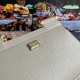 P550 model number: 4133 palm print high-end product [Dolce Gabbana] Another platinum bag in the fashion industry ➰Delicate handmade classic model solid color versatile. Favorite of many celebrities. Crossbody can be used with mirrors. Special products for