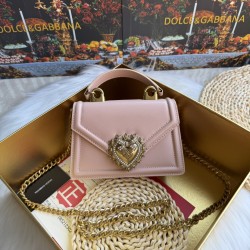 510 [Dolce Gabbana] Chain hand-held crossbody bag model number: 6613 plain paper Original ➰Delicious handmade Imported cowhide with original hardware bag body with pure handmade oil on top of the top of many celebrities' favorites, crossbody, special prod
