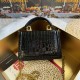 530 [Dolce Gabbana] Chain hand-held crossbody bag model number: 6613 crocodile pattern Top original list ➰Delicious handmade Imported cowhide with original hardware bag body top handmade oil edges The favorite of many celebrities, crossbody can be crossbo