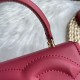 570 [Dolce Gabbana] Model number: 9112 Original order ➰Delicate handmade, imported cowhide bag body with pure handmade oil edges on top, embellished with standing effect quilted DG log Fashion trend, favorite of many celebrities, crossbody, overseas purch