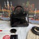 570 [Dolce Gabbana] Model number: 9112 Original order ➰Delicate handmade, imported cowhide bag body with pure handmade oil edges on top, embellished with standing effect quilted DG log Fashion trend, favorite of many celebrities, crossbody, overseas purch