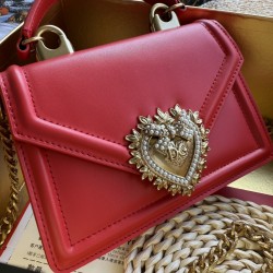 510 [Dolce Gabbana] Chain hand-held crossbody bag model number: 6613 plain paper Original ➰Delicious handmade Imported cowhide with original hardware bag body with pure handmade oil on top of the top of many celebrities' favorites, crossbody, special prod
