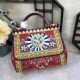 480 [Dolce Gabbana] The same crossbody bag as a celebrity, crossbody, mirror, overseas purchasing special products, fashionable and aura, brand new bag style, any combination can be as long as there is a fashionable heart, you can keep it clearly, when an