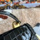 550 [Dolce Gabbana] Chain hand-held crossbody bag model number: 6613 crocodile pattern Original list ➰Delicious handmade Imported cowhide with original hardware bag body top pure handmade oil edges The favorite of many celebrities is Crossbody, Special pr