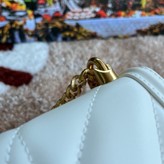 580 small [Dolce Gabbana] model number 4152 original list ➰Delicious handmade imported cowhide with original hardware bag body pure handmade oil on top of the bag, many celebrities' favorites, crossbody, overseas purchasing special products, fashionable a