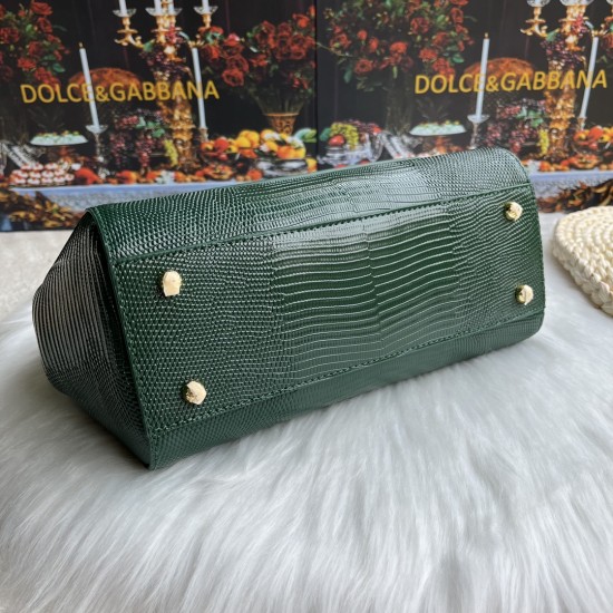510 [Dolce Gabbana] Model number: 4662 Lizard Diamond Original Single Perfect Bag Shape Imported Top-Level Lizard Pattern Cowhide, Customized Vacuum High Electroplating Hardware, Versatile Bag Style, Hand-in Crossbody is suitable for any occasion, Gorgeou