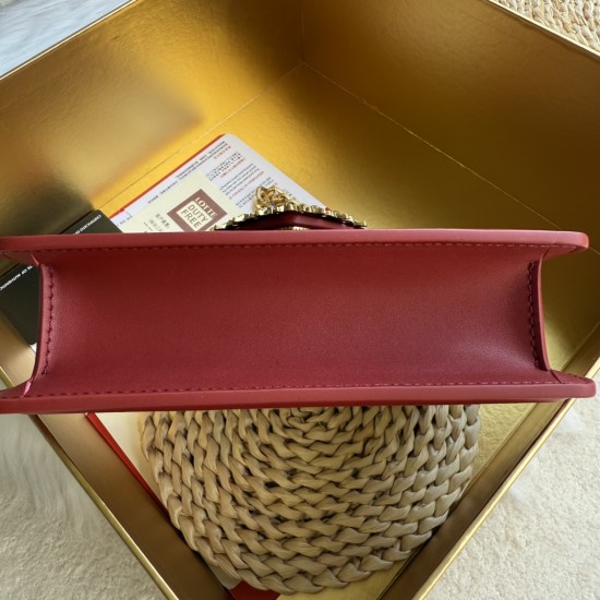 510 [Dolce Gabbana] Chain hand-held crossbody bag model number: 6613 plain paper Original ➰Delicious handmade Imported cowhide with original hardware bag body with pure handmade oil on top of the top of many celebrities' favorites, crossbody, special prod