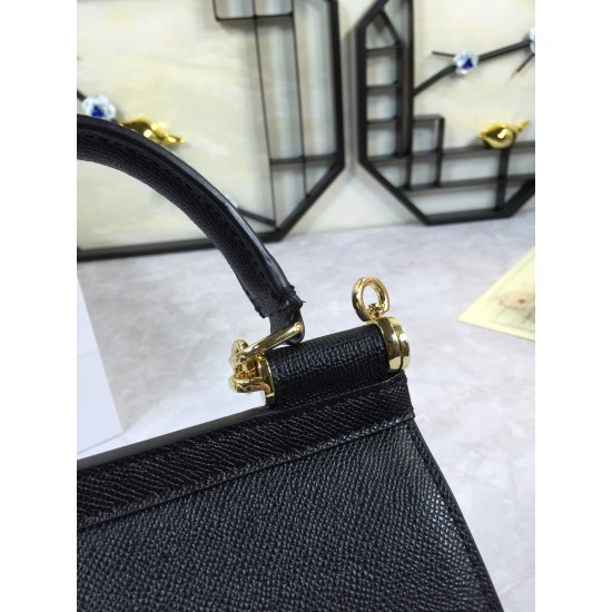 410 Small, high-end product [Dolce Gabbana] crossbody women's bag ➰Delicate handmade, classic style, solid color versatile, favorite of many celebrities, crossbody, mirror, overseas purchasing special products!Imported palm-print cowhide with original har