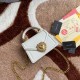 530 [Dolce Gabbana] Chain hand-held crossbody bag model number: 6613 original list ➰Delicious handmade Imported cowhide leather with original hardware bag body with pure handmade oil on top of the top of many celebrities' favorites. Crossbody can be purch