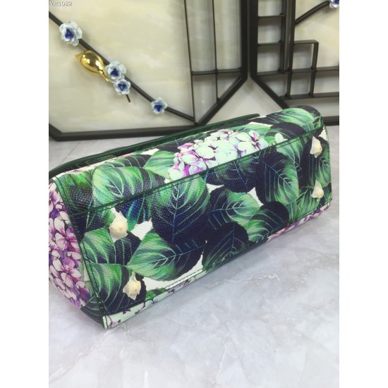 480 [Dolce Gabbana] Crossbody, mirror, special products for overseas purchasing, new bag style and aura, any combination can be as long as there is a fashionable heart, you can keep it clearly, when and where DG will always show you infinite surprises Lux