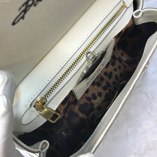 480 [Dolce Gabbana] Crossbody, mirror, special products for overseas purchasing, new bag style and aura, any combination can be as long as there is a fashionable heart, you can keep it clearly, when and where DG will always show you infinite surprises Lux