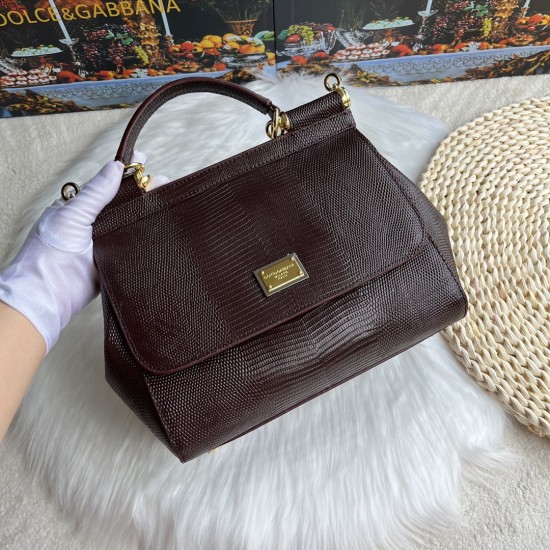 510 [Dolce Gabbana] Model number: 4662 Lizard Diamond Original Single Perfect Bag Shape Imported Top-Level Lizard Pattern Cowhide, Customized Vacuum High Electroplating Hardware, Versatile Bag Style, Hand-in Crossbody is suitable for any occasion, Gorgeou