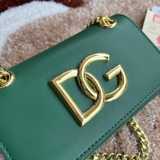 500 [Dolce Gabbana] Model number: 5183 Original order ➰Delicate handmade Imported cowhide with original hardware bag body with pure handmade oil on top of the top of many celebrities' favorites, crossbody, special products for overseas purchasing agents, 