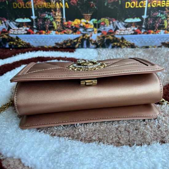 580 small [Dolce Gabbana] model number 4152 original list ➰Delicious handmade imported cowhide with original hardware bag body pure handmade oil on top of the bag, many celebrities' favorites, crossbody, overseas purchasing special products, fashionable a
