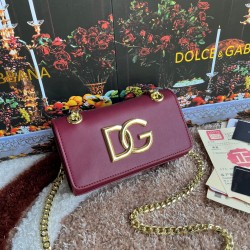 500 [Dolce Gabbana] Model number: 5183 Original order ➰Delicate handmade Imported cowhide with original hardware bag body with pure handmade oil on top of the top of many celebrities' favorites, crossbody, special products for overseas purchasing agents, 