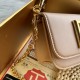 520 【Dolce Gabbana】New model number: 9113 original sheet ➰Delicate handmade, single shoulder crossbody, dual purpose, imported raw materials, real gold-plated DG logo on the bottom, the flip cover is hidden magnetic buckle, removable electroplated rutheni 520 【Dolce Gabbana】New model number: 9113 original sheet ➰Delicate handmade, single shoulder crossbody, dual purpose, imported raw materials, real gold-plated DG logo on the bottom, the flip cover is hidden magnetic buckle, removable electroplated rutheni