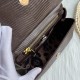 490 [Dolce Gabbana] Model number: 4660 Lizard Diamond Original Single Perfect Bag Shape Imported Top-Level Lizard Pattern Cowhide, Customized Vacuum High Electroplating Hardware, Versatile Bag Style, Hand-in Crossbody is suitable for any occasion, Gorgeou