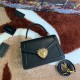 550 [Dolce Gabbana] Model number: 4158 Original single crossbody women's bag ➰Delicious handmade Imported cowhide with original hardware bag body with pure handmade oil on top of the top of many celebrities' favorites. Crossbody can be purchased overseas 