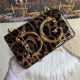 630 [Dolce Gabbana] Model number: 4153 patent leather leopard print, original single ➰Delicate handmade series crossbody bags, imported raw materials, front embellishment of resin bottom, real gold-plated DG logo, front flip cover adopts hidden magnetic b