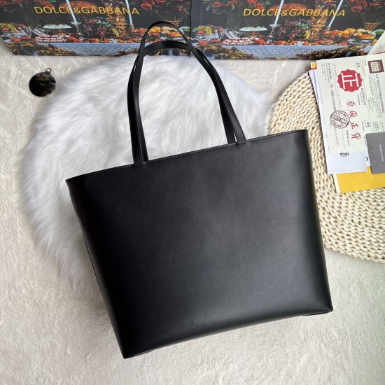 570 [Dolce Gabbana] New shopping bag, model number: 6650 Top original list ➰Delicious handmade, imported cowhide bag body with pure handmade oil edges on top, favorite of many celebrities, overseas purchasing special products, style and aura, as long as y